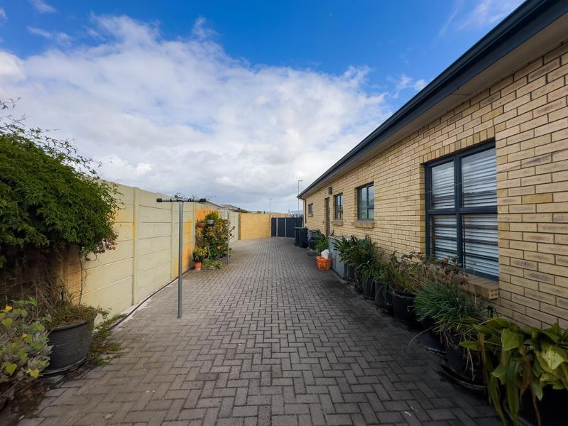 3 Bedroom Property for Sale in Sonkring Western Cape